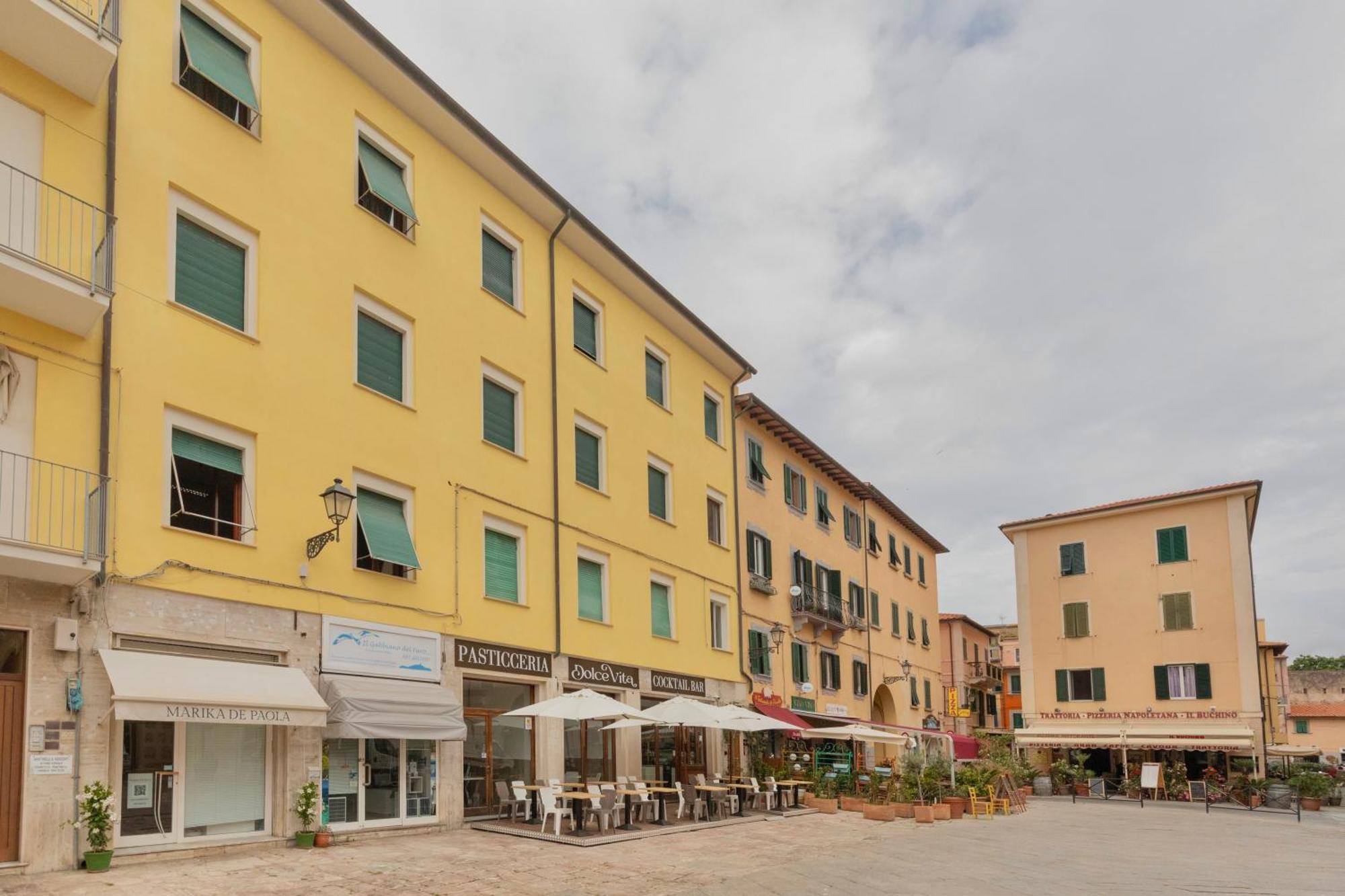 Residenza Cavour Portoferraio City Center Extérieur photo